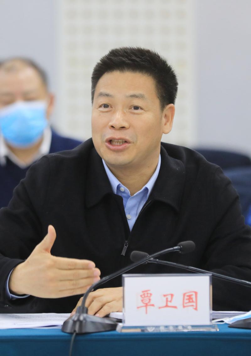 市领导周天伟,张力,赵德志,高维民参加座谈.