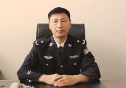 深化公安“放管服”改革增强群众获得感