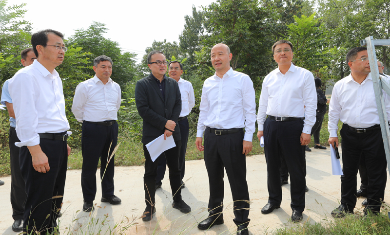 您当前所在位置:>首页>新闻中心>图片新闻>9月30日,市委副书记,市长