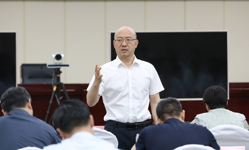 市委副书记,市长汪华东,市领导汪继宏,陈英,梁龙义,市政府秘书长
