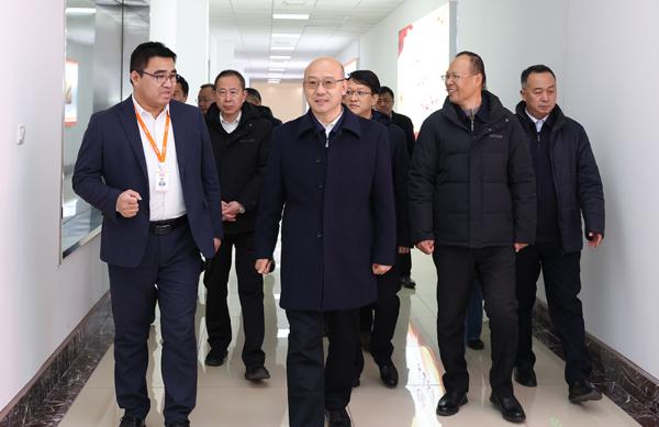 汪华东调研食品工业企业生产经营情况