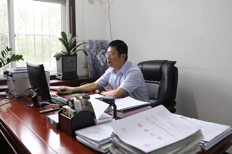 推动产业发展 提升工业经济水平