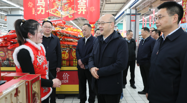 汪华东蒋曦分别带队督导节日安全和春运畅通工作