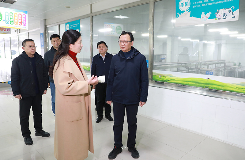 蒋曦在调研工业企业复工复产时强调
优服务稳运行 奋力实现一季度“开门红”