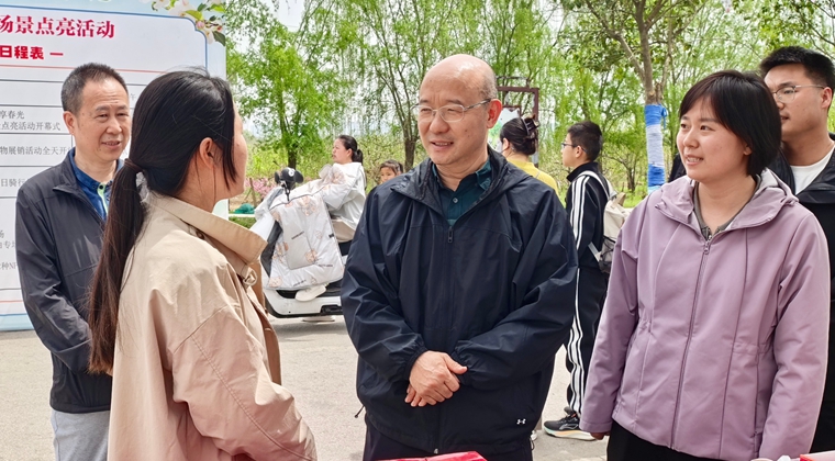 汪华东以“四不两直”方式督导调研清明假期值班值守、安全生产和文旅促消费工作