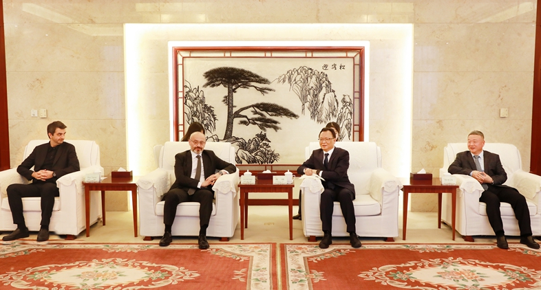 蒋曦会见土耳其CLK集团中国区负责人叶海亚一行