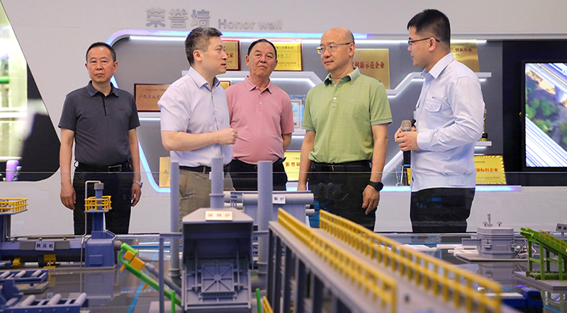 汪华东率队赴广西招商考察