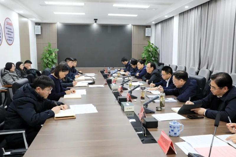 蒋曦到相润集团调研并走访企业