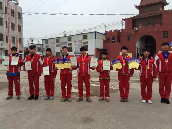 少林文武学校世界杯武术锦标赛上展风采
